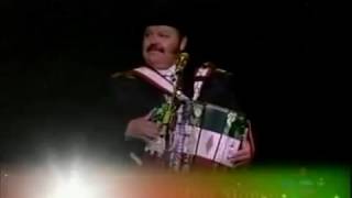 Ramon Ayala Y Los Bravos Del NorteDos Monedas  En Vivo [upl. by Nylahs]