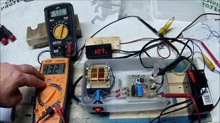 Caricabatteria per batterie al piombo 12V 13 AH [upl. by Aelc]