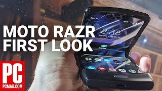 The New Motorola Razr Is a True Flip Smartphone [upl. by Leonteen]