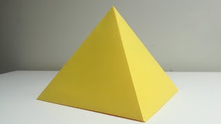 PYRAMIDE EN PAPIER [upl. by Neeuq729]